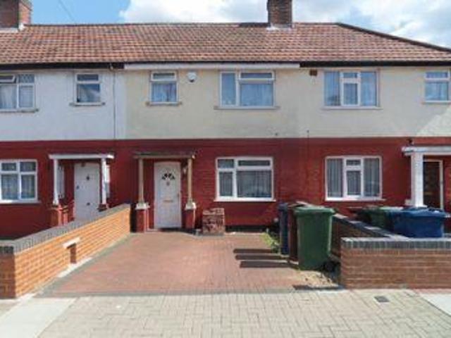 House for rent in Edgware, Greater London