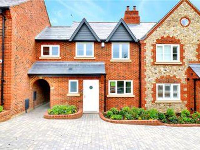 House for rent in Pouchen End, Hertfordshire