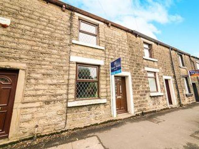 House for rent in Charlesworth, East Midlands