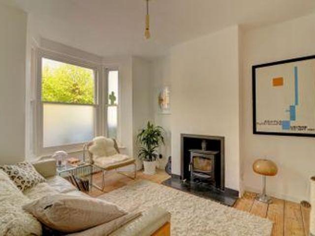 House for sale in Oad Street, Kent