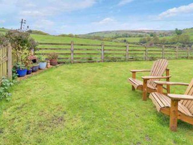 House for sale in Halifax, West Yorkshire