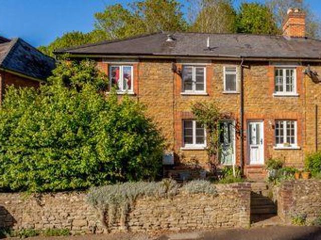 House for sale in Fole, Surrey