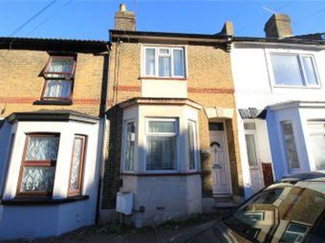 House for sale in Chatham Docks, Chatham