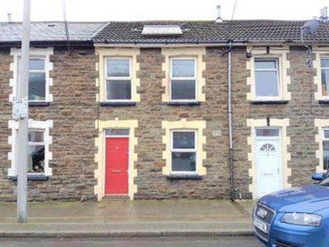 House for sale in Mid Glamorgan, Cymru / Wales