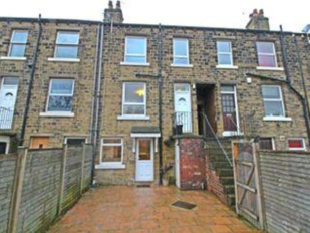 House for sale in Huddersfield, West Yorkshire