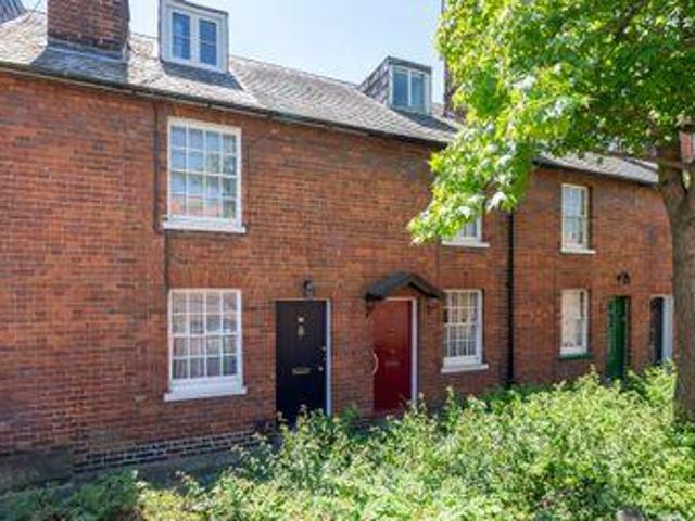 House for sale in Pachesham Park, Surrey