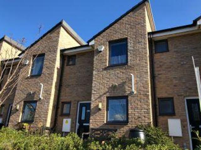 House for sale in Froggatt, East Midlands