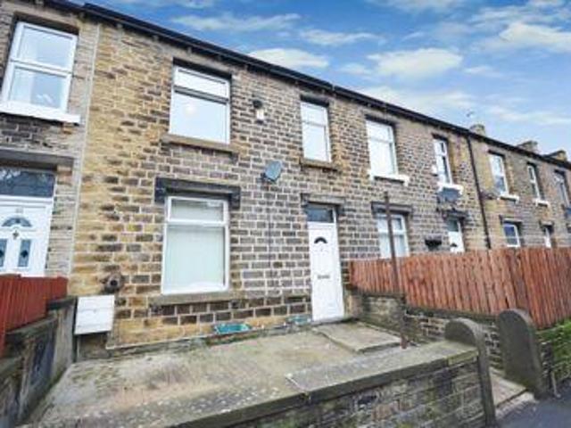 House for sale in Huddersfield, West Yorkshire