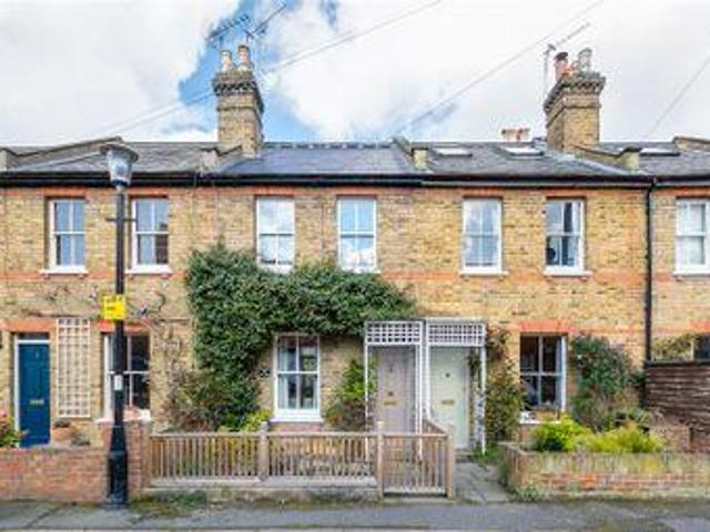 House for sale in Richmond Hill, Deepcut