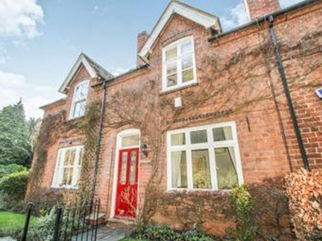 House for sale in Stourbridge, West Midlands