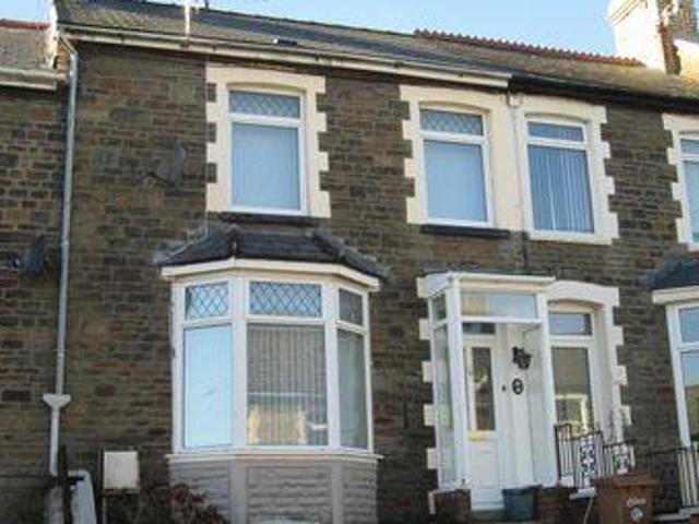 House for sale in Mid Glamorgan, Cymru / Wales