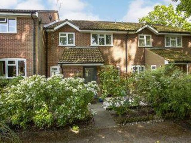 House for sale in Heol-las, Surrey
