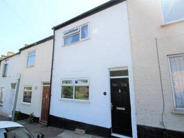 House for sale in Chatham Docks, Chatham