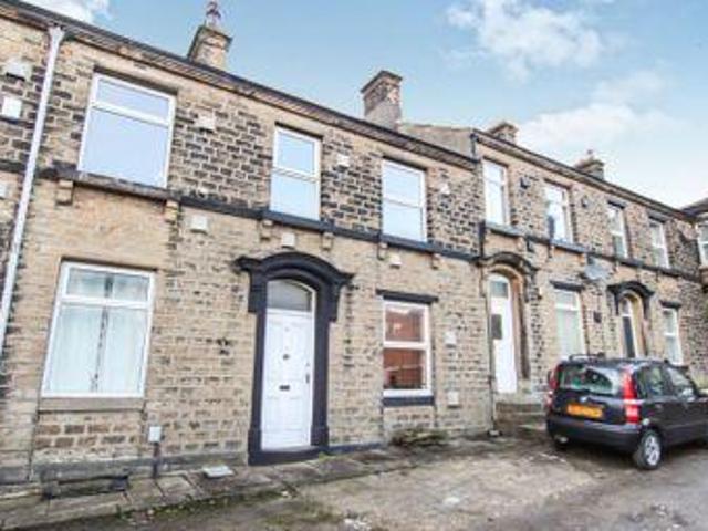 House for sale in Huddersfield, West Yorkshire