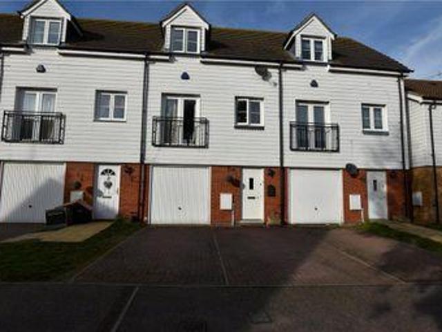 House for sale in Dale Hill, Essex