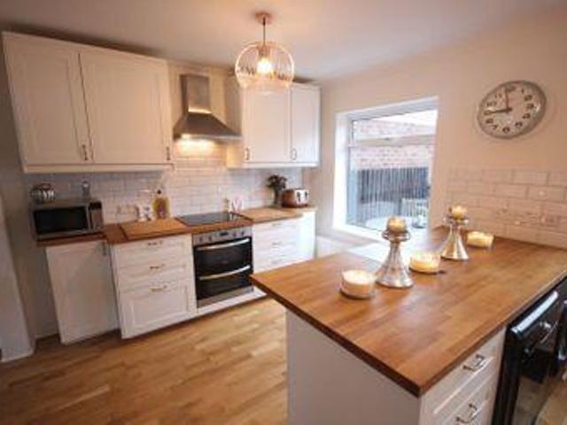 House for sale in Luton