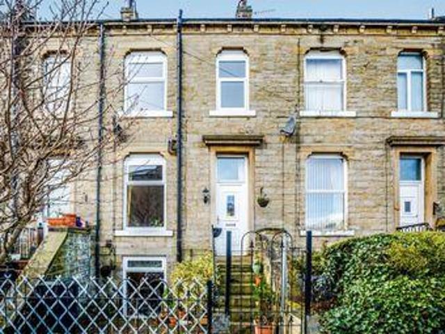 House for sale in Elland, West Yorkshire