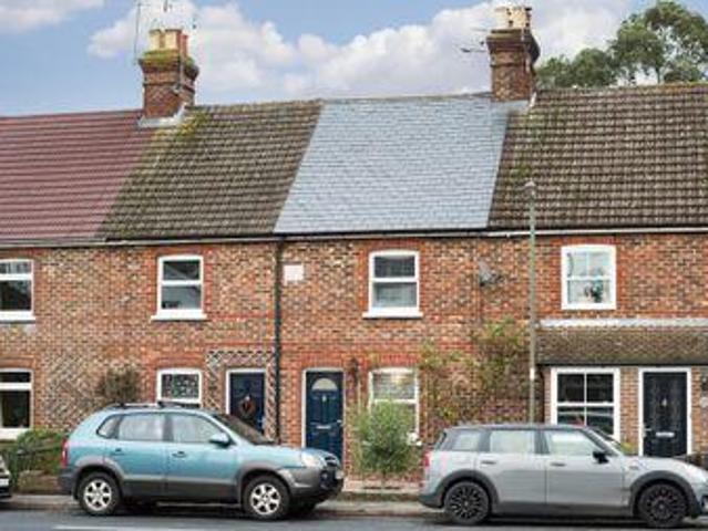 House for sale in Hillview, Surrey
