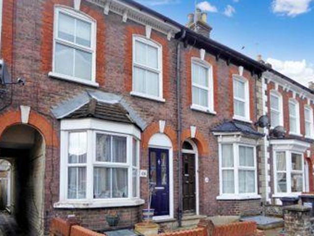 House for sale in Dunstable, Bedfordshire