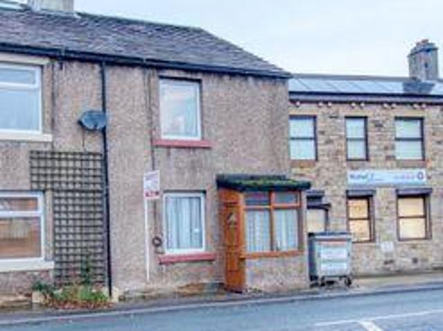House for sale in Huddersfield, West Yorkshire