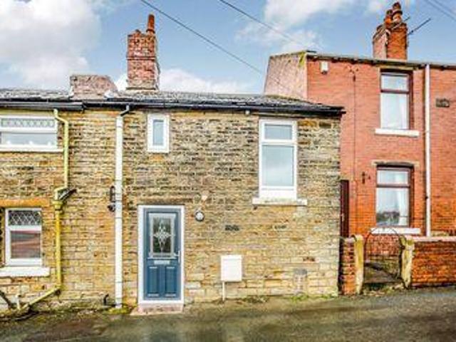 House for sale in Huddersfield, West Yorkshire