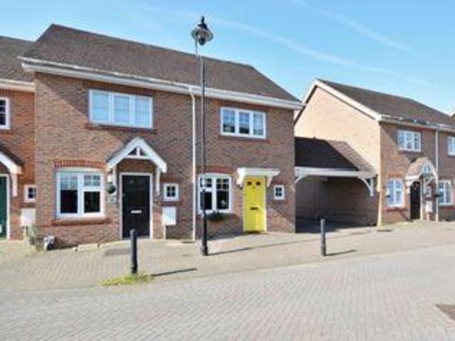 House for sale in Fleet, Hart