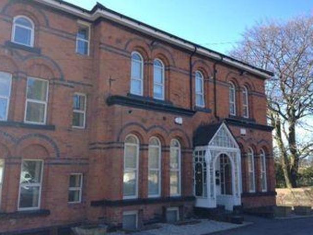 House for rent in Calderstones