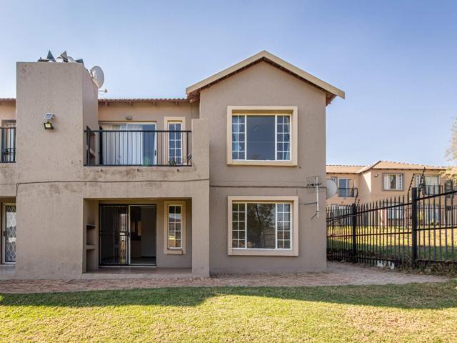 Apartment for rent in Wilgeheuwel, Roodepoort