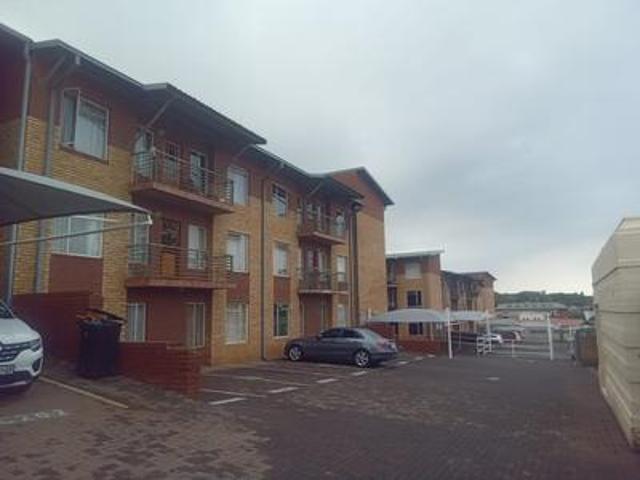 Apartment for sale in Vosloorus, Gauteng