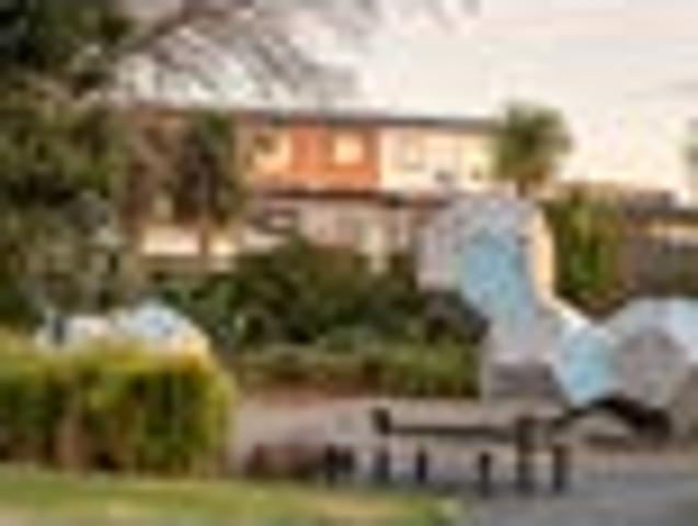 Townhouse for sale in Balmoral