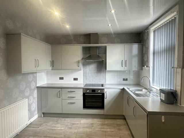House for rent in Burnedge, Greater Manchester