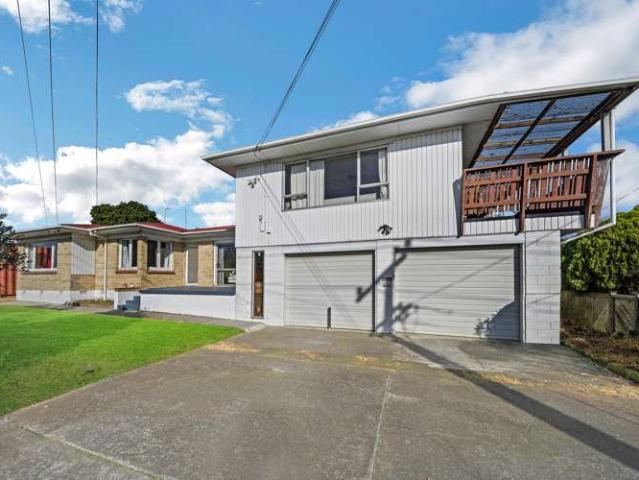 House for sale in Awhitu, Oroua County