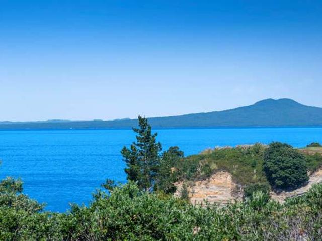 House for sale in Whangaparaoa