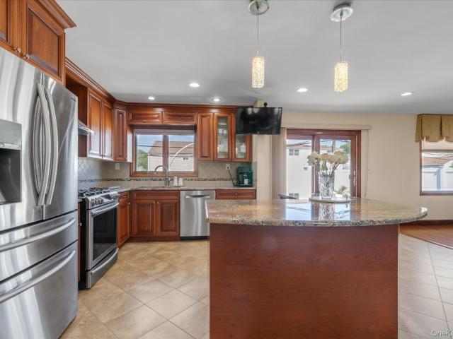 Property for rent in Nassau, New York