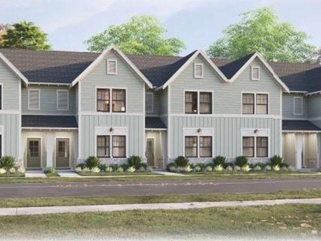 Townhouse for sale in Auburn, Alabama