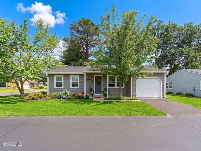 House for sale in Whiting, New Jersey