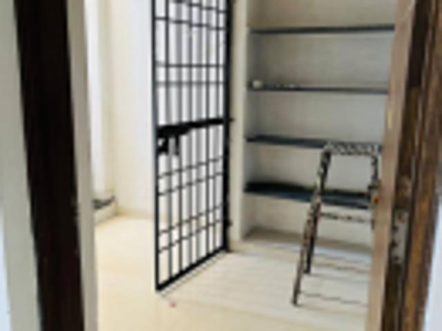 Property for rent in Madya