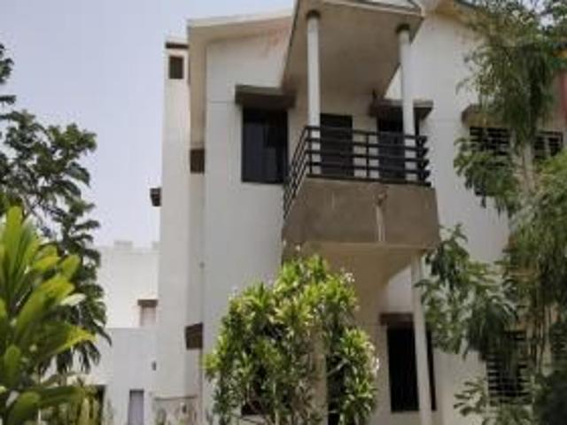 House for sale in Ahmadabad, Gujarat