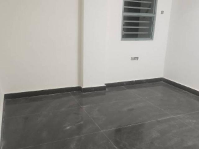 Property for rent in Deri