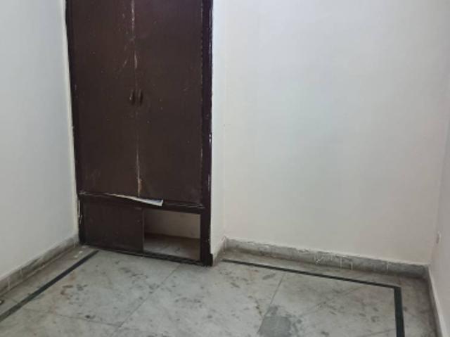 Property for rent in Deri