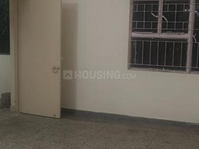 Flat for rent in Deri