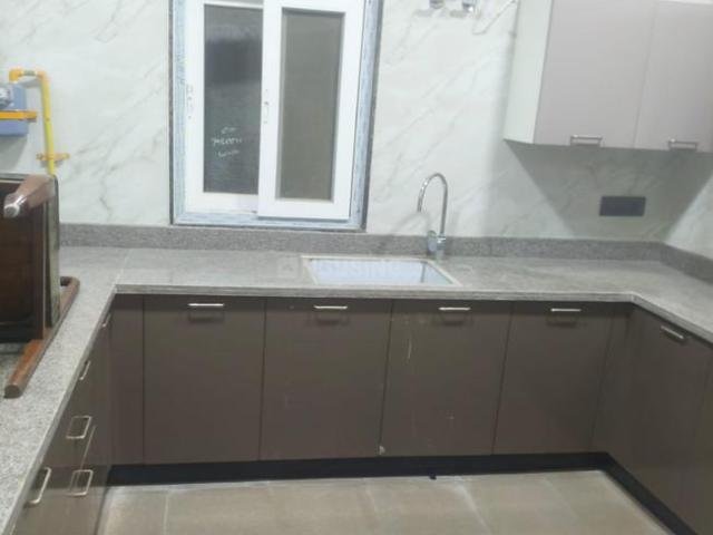 Flat for rent in Deri
