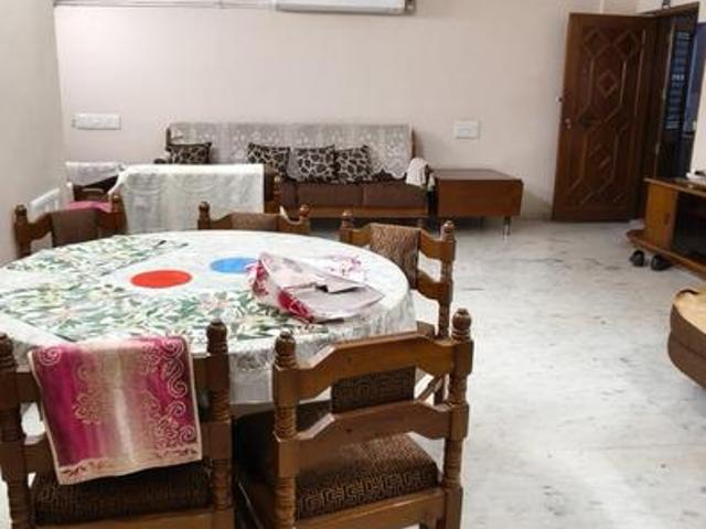 Flat for rent in Ambawadi, Ahmedabad