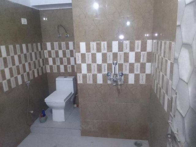 Flat for rent in South Delhi, Deri