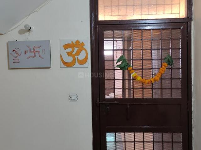 Flat for rent in South Delhi, Deri