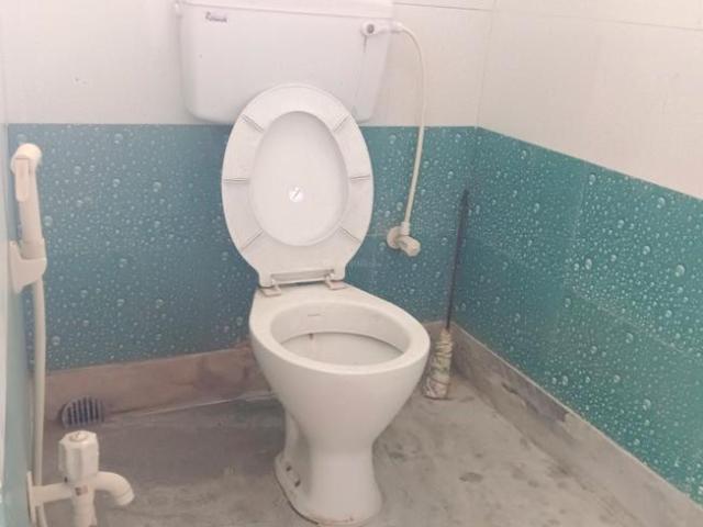 Flat for rent in Baghajatin, Kolkata
