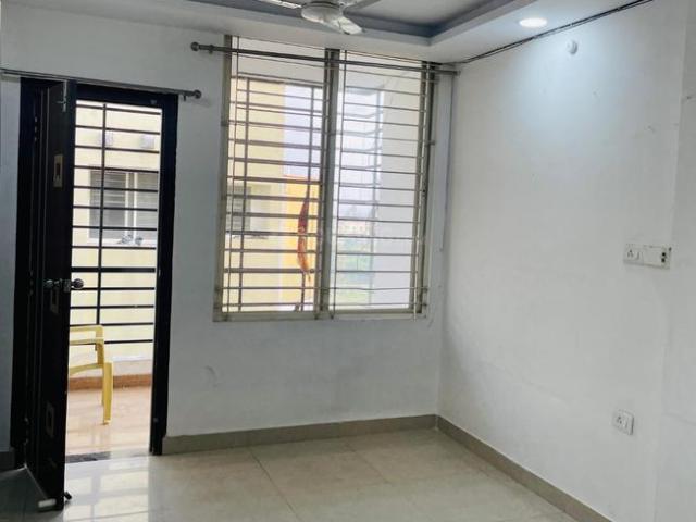 Flat for rent in Madya