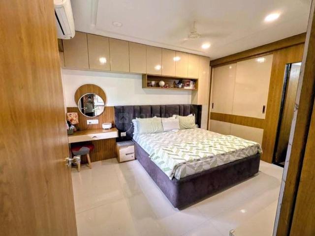 Flat for sale in Madya