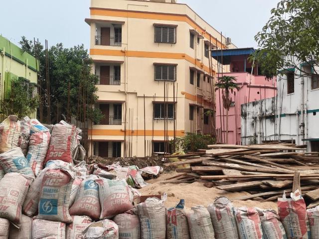Flat for sale in Belgharia, Baranagar