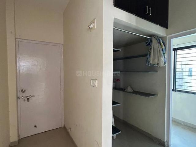 Flat for rent in Tilakwada, Gujarat